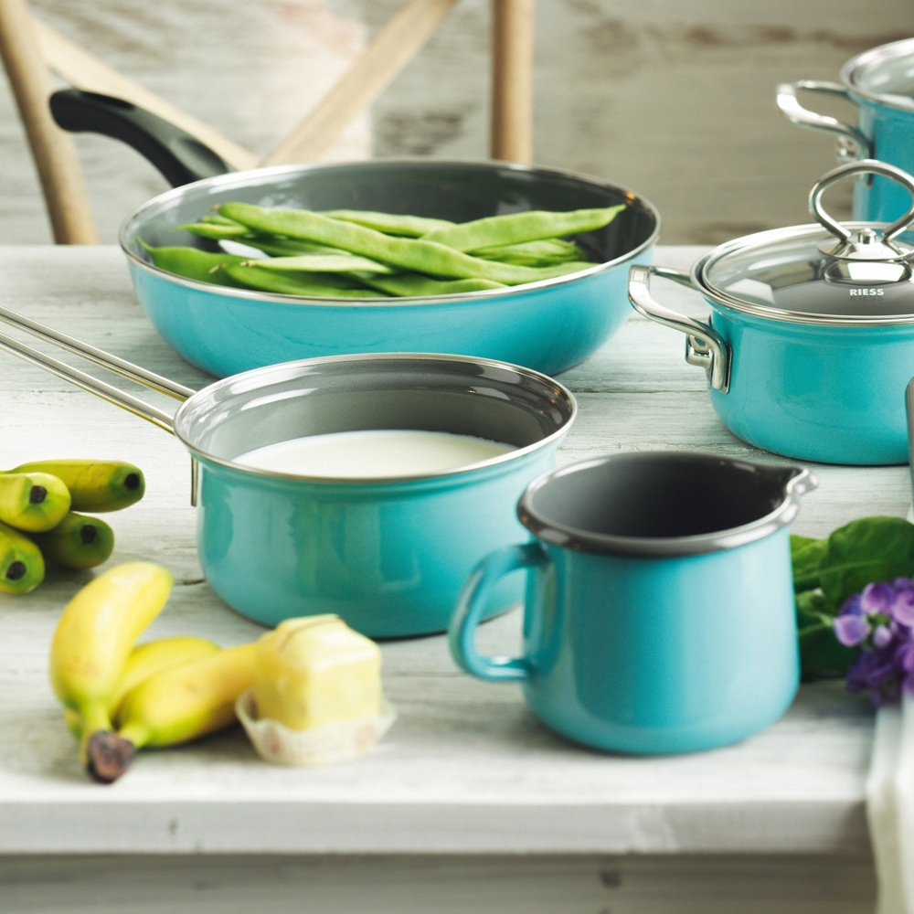 Riess NOUVELLE - Kristallblau - Kasserolle mit Glasdeckel Riess NOUVELLE - Kristallblau - Kasserolle mit Glasdeckel