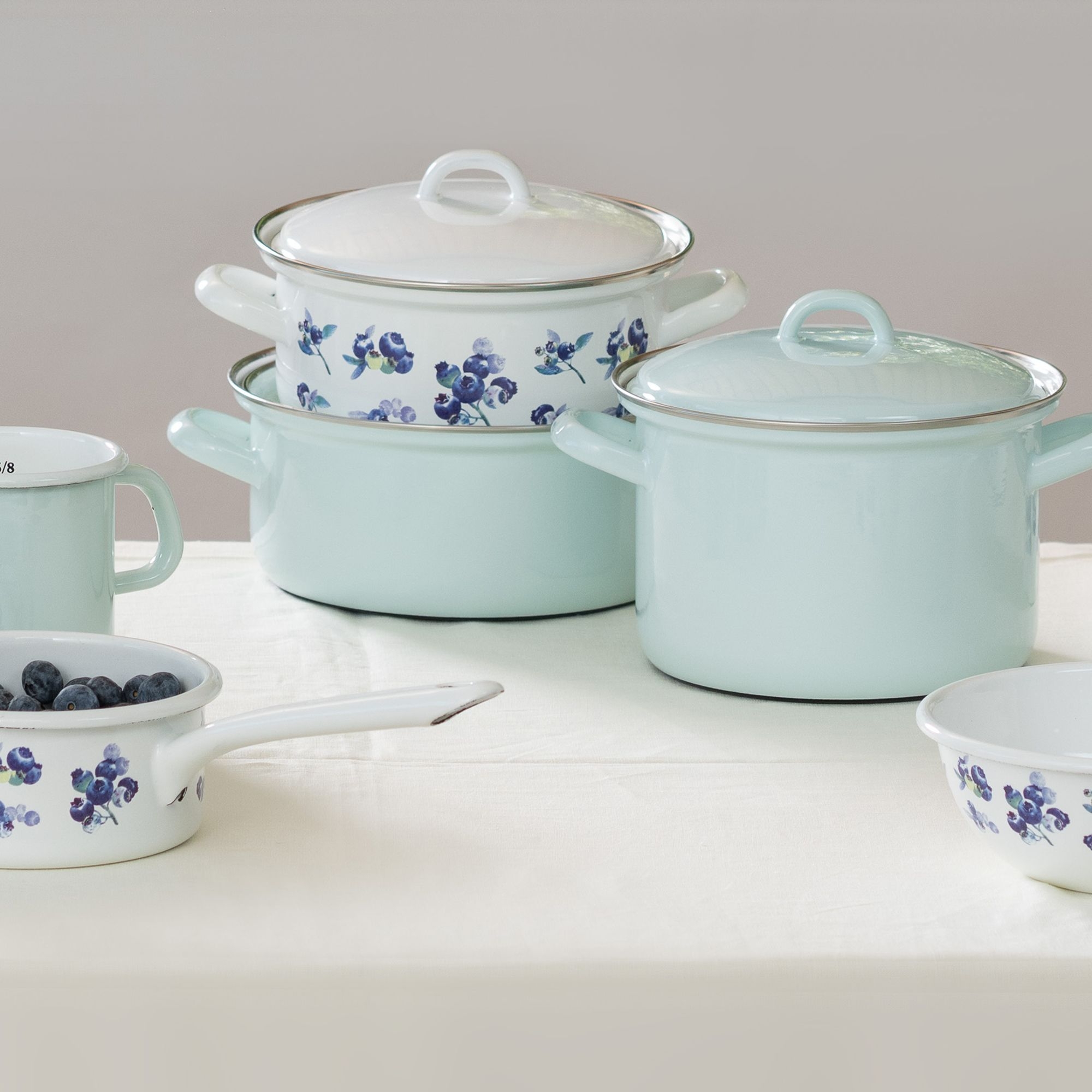 Riess Emaille-Kasserolle COUNTRY Heidelbeere mit Deckel 16 c