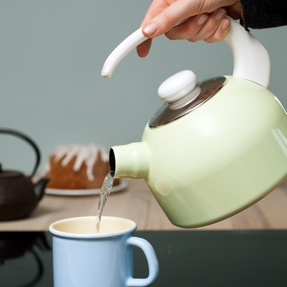 Riess CLASSIC - Weiss - Wasserkessel mit Flöte Riess CLASSIC - Weiss - Wasserkessel mit Flöte